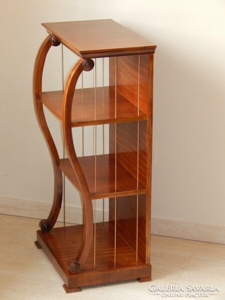 Bookshelf with curved front [f-32]