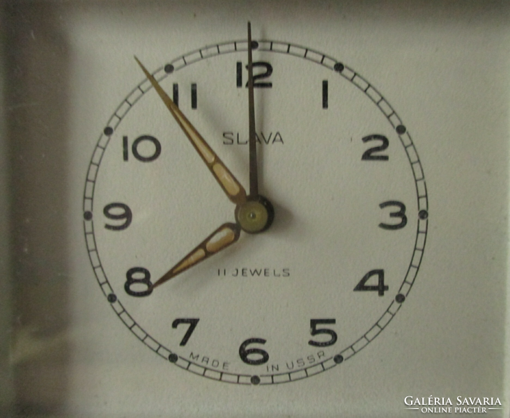 Slava 11 jewels table clock