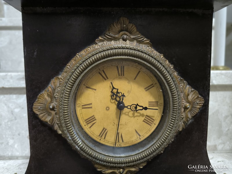 Antik jellegű asztali óra kandalló óra mutatós dekoratív, Film színház kellék