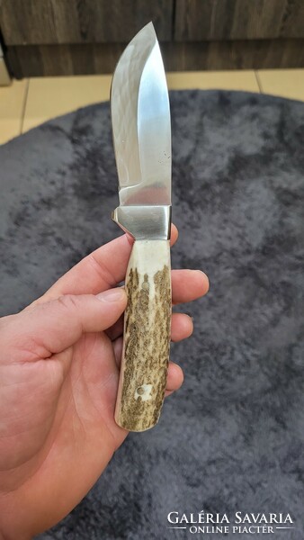A gut-wrenching hunting dagger