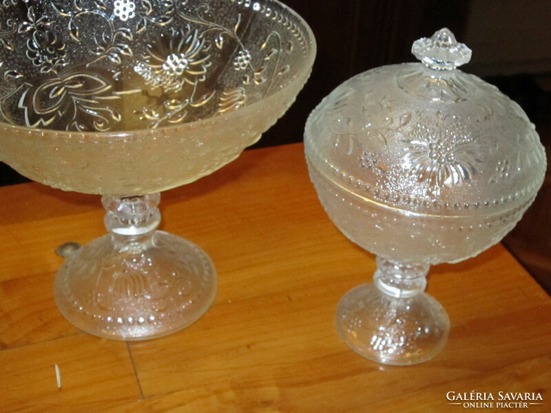 Hagyma mintás Pavel Panek üveg  asztalközép és bonbonier cibulak