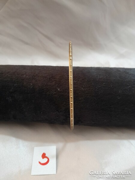 Copper vintage bracelet. 6.5 X 0.3 cm.