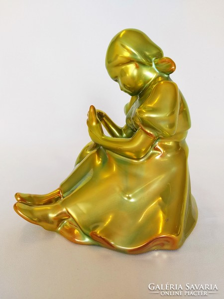 Zsolnay golden eosin goose stuffing girl