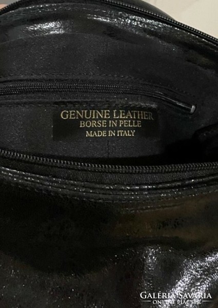Genuine leather made in Italy leather bag!