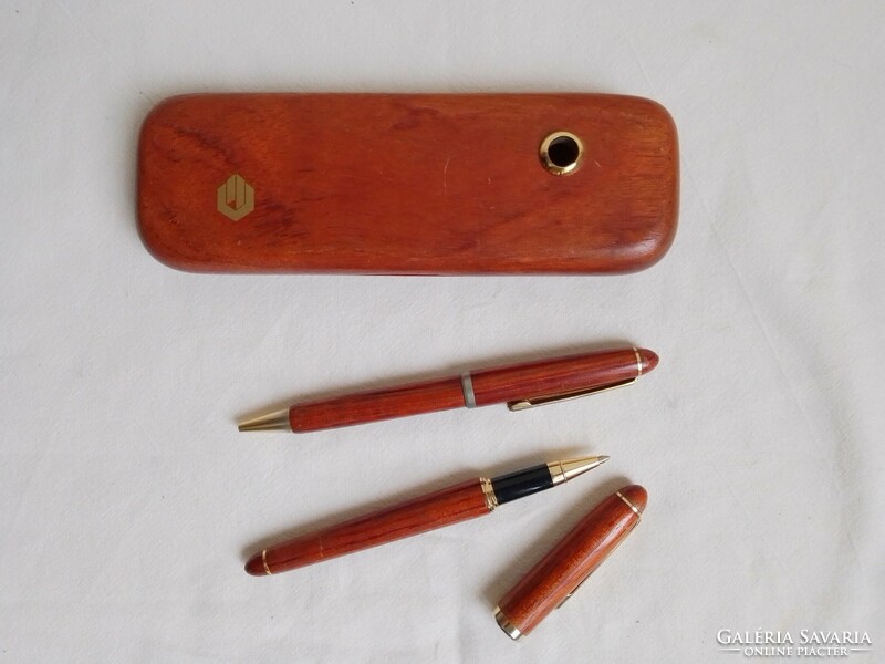 Rózsafa asztali tolltartó írókészlet írószett két golyóstoll