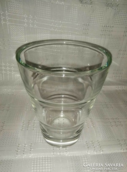 Vastag üveg váza 17 cm magas (A7)