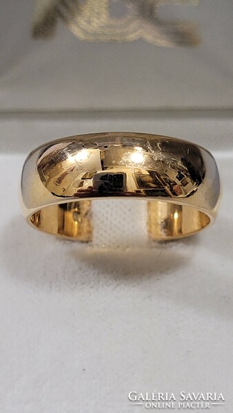 (13) 14 K arany jegygyűrű, karika gyűrű 6,74 g
