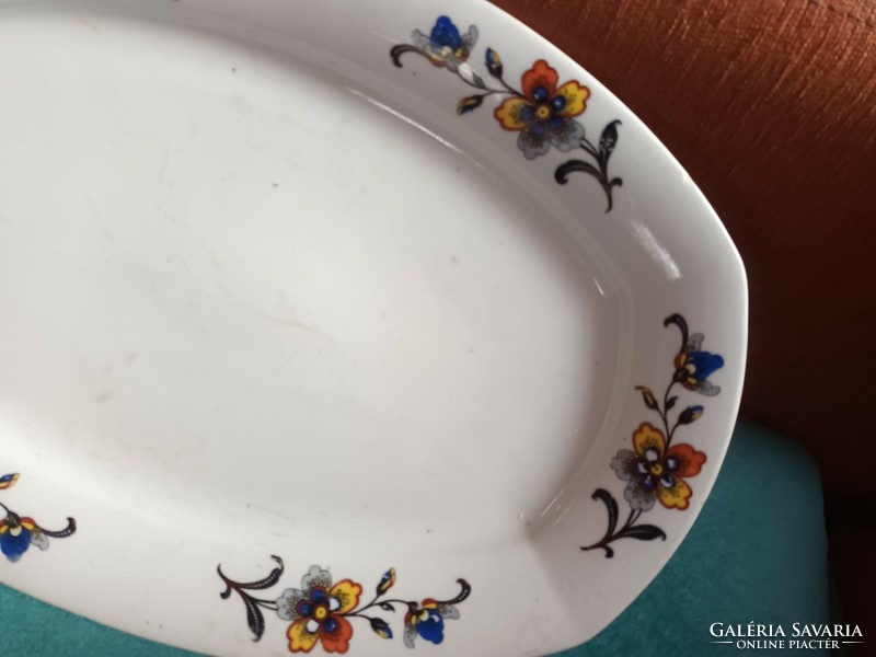 Old Czechoslovak porcelain bowl / serving / steak bowl, with flower pattern decor.