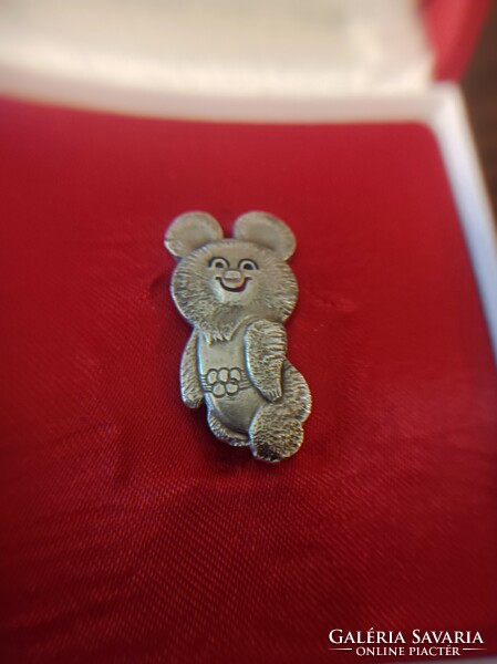 Misa teddy bear, badge, 20 x 35 mm, symbol of the Moscow Olympics, marked.