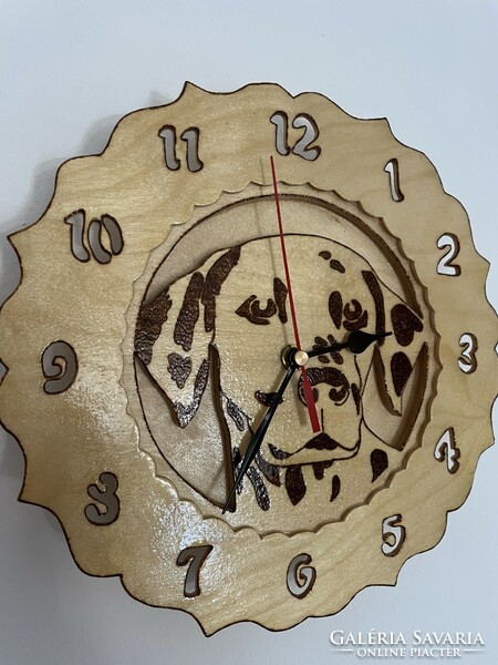 Wall clock with dog pattern
