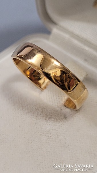(15) 14 K arany jegygyűrű, karika gyűrű 2,75 g
