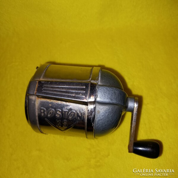 "BOSTON K S " .retro, fém ceruza hegyező, faragó, asztali.