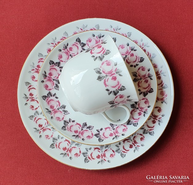 Porcelán reggeliző szett csésze csészealj kistányér virág mintával kávés teás