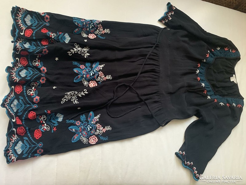 Embroidered monsoon dress size 40