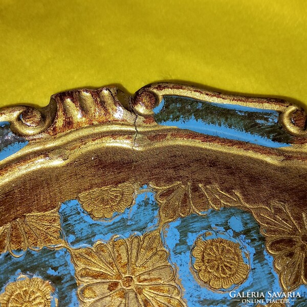 Italian, Florentine baroque style, round, wooden tray, serving tray.