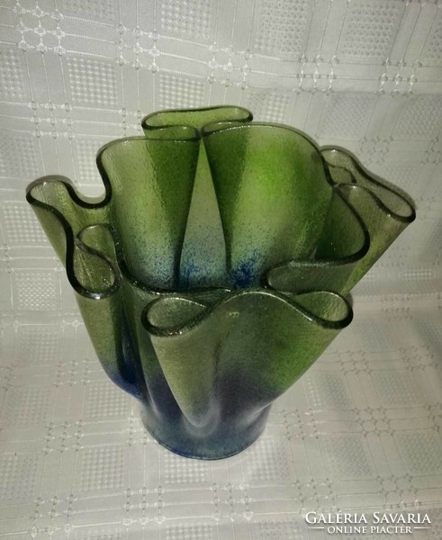Kétszínű fodros üveg váza - 22 cm (b)