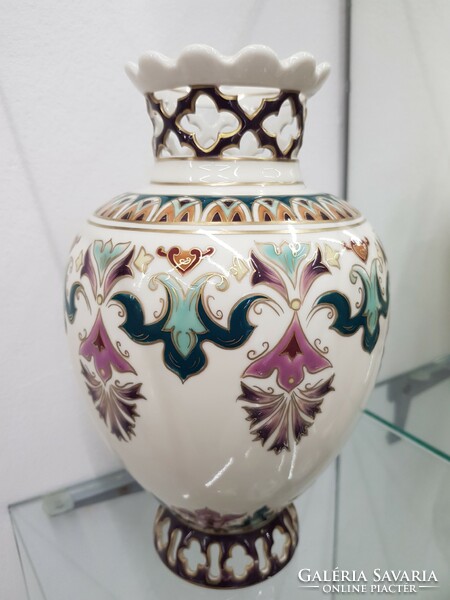 Zsolnay perzsa mintás áttört  váza