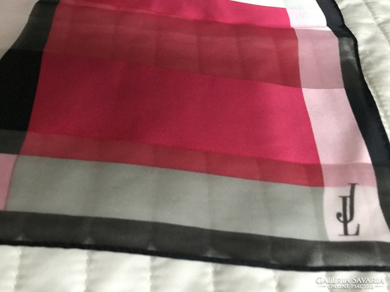 Selyemkendő finom színekkel, Jemmers &Leufgen márka, 52 x 52 cm