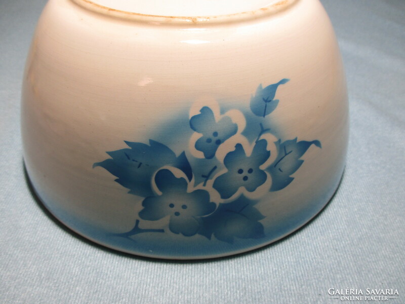 Kispest granite bowl with blue flowers