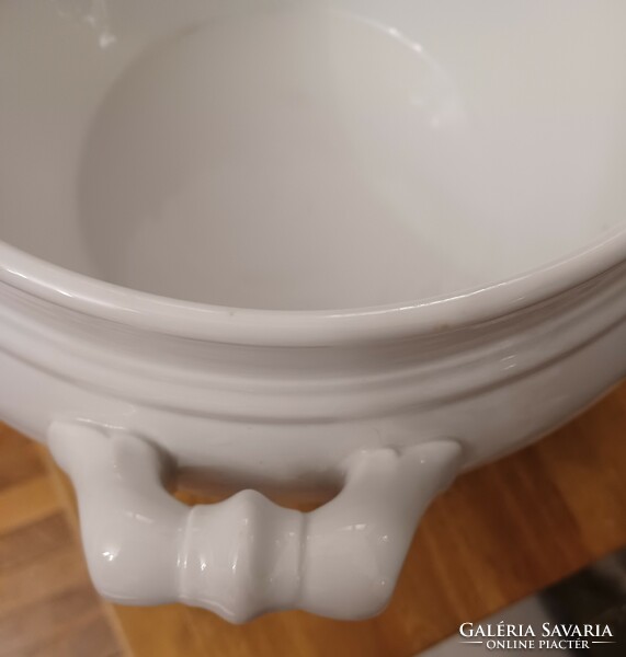 Múlt század eleji 7 literes porcelán edény