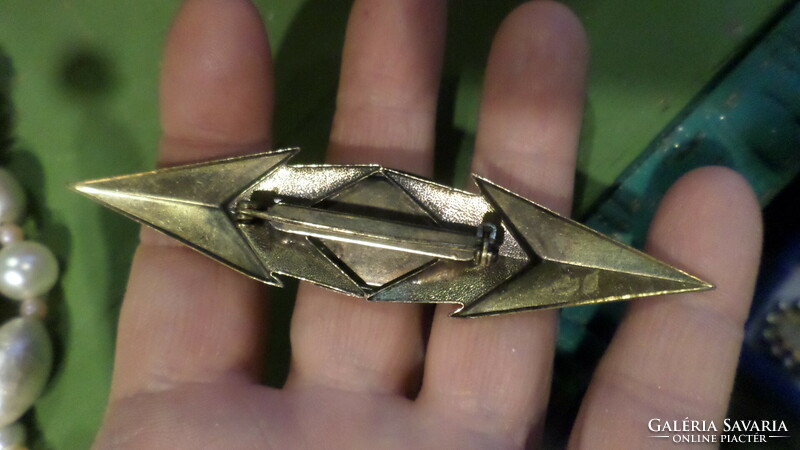 Quite large, 9.5 cm, art deco brooch, patina, but in good condition.