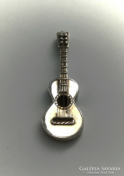 Silver figure 925 guitar