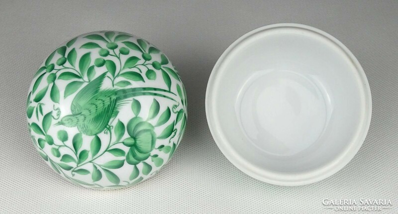 1Q678 Herend porcelain bonbonier with a rare bird pattern