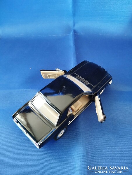 Ford mustang model
