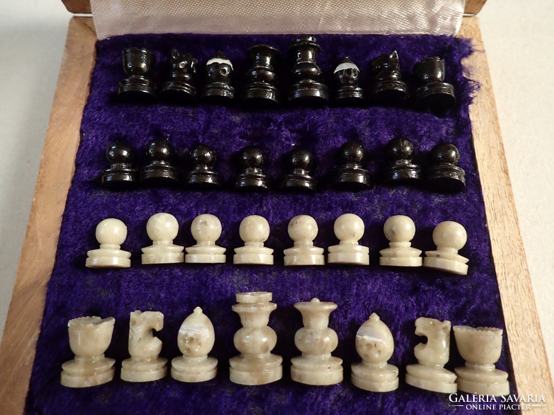 Rare Vintage Marble Mini Traveling Wooden Chess Set Dummy Figure Board Chess Figure Chess Dummy Chess Board