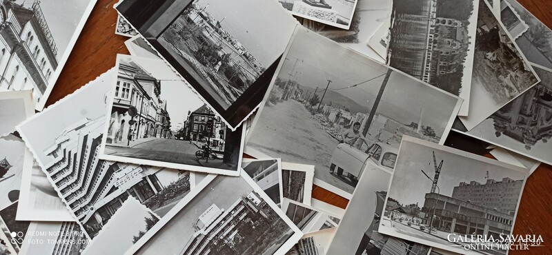 Sok erdélyi régi fotó, városképek (papírnagyítás) az 1960-as évekből (jellemzően Nagyvárad).