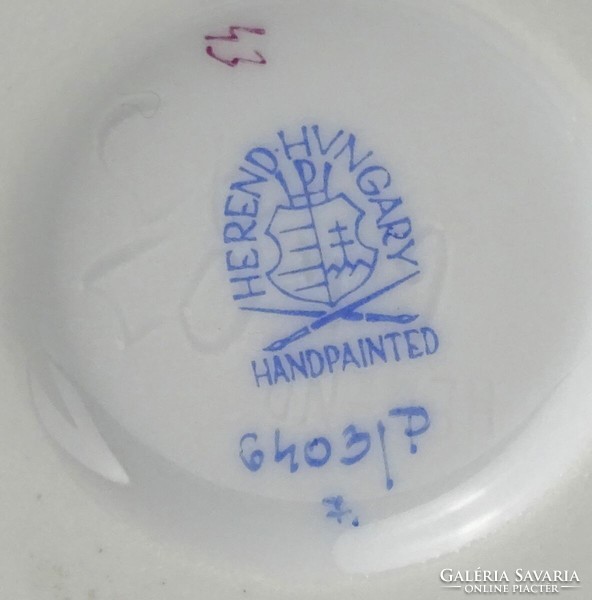 1Q673 Herend porcelain bowl with lion's foot pattern, purple Indian basket