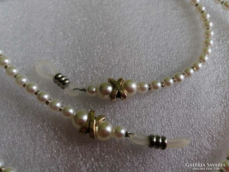New! String of pearl glasses chain
