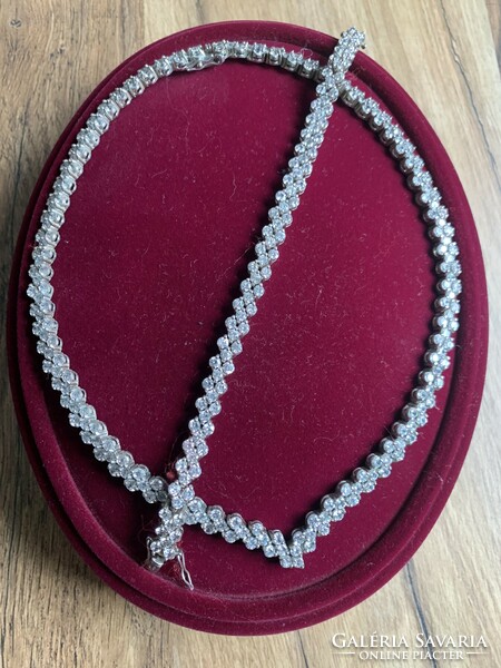 Silver rhinestone stone set