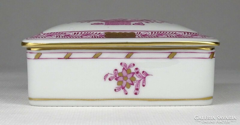 1Q679 Herend porcelain bonbonier with purple Indian basket pattern