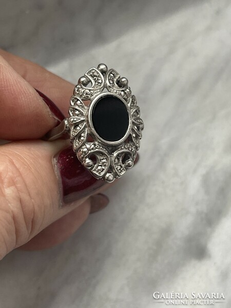 Beautiful old silver ring with black and marcasite stones