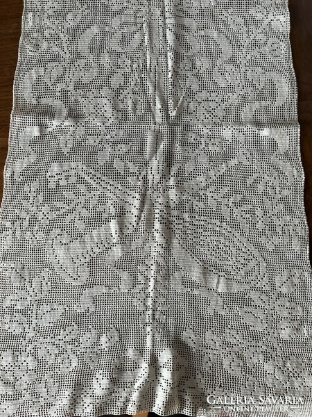 Art Nouveau, putto, scene crocheted lace 130x37 cm