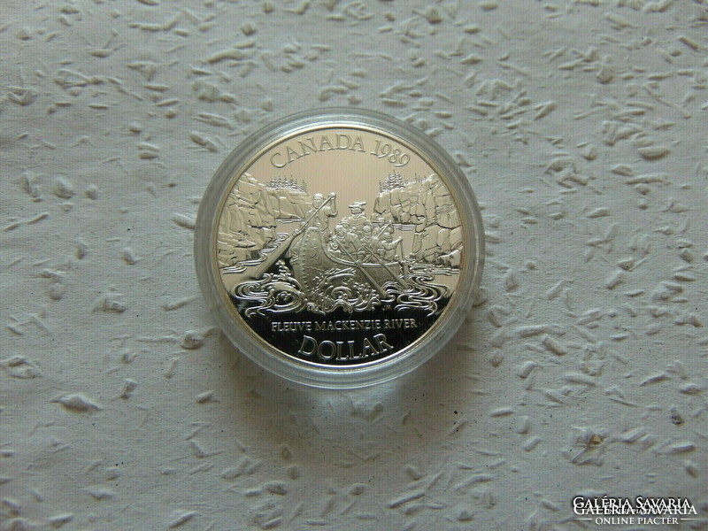 Canadian silver 1 dollar pp 1989 23.32 Grams in sealed capsule