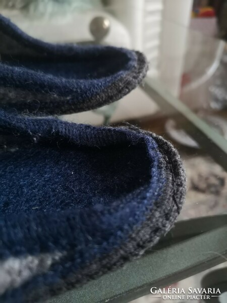 Wool slippers size 42, men's slippers