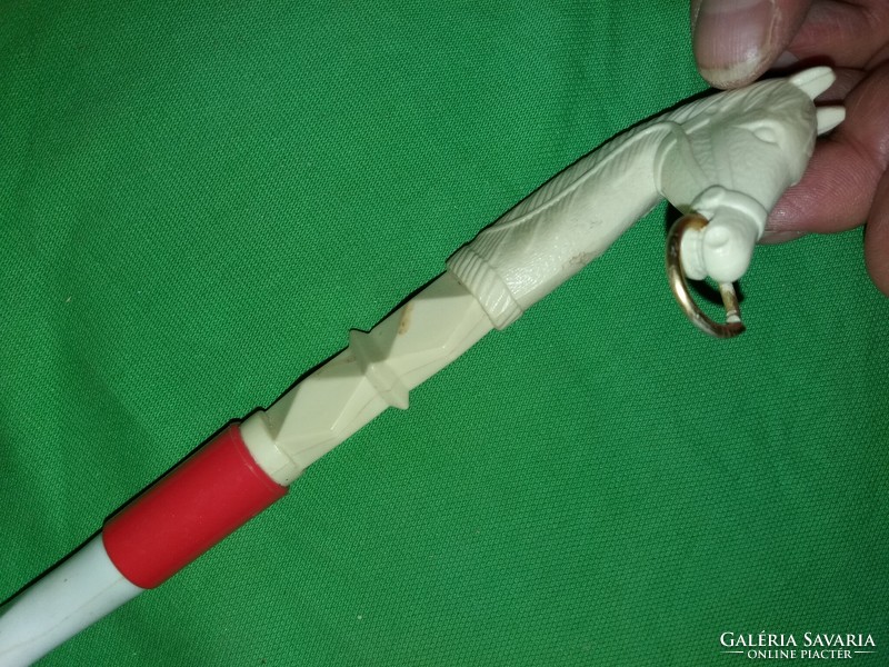 1970. Approx. Horse head figural vestibule clothes brush with hanger 30 cm as shown in the pictures
