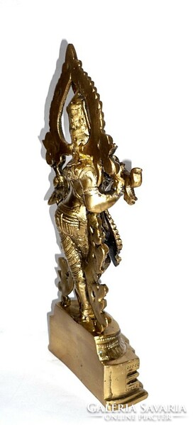 Large copper statue of the Hindu god Krishna with a flute, 2.80 kg