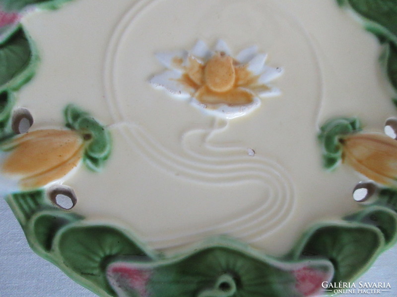 6 water lily Körmöcbánya wall plates. Negotiable!