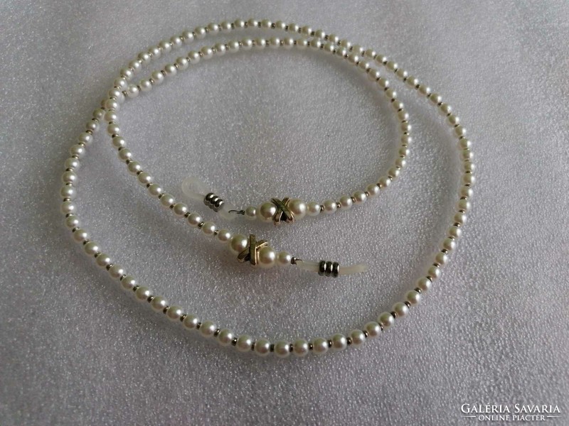 New! String of pearl glasses chain