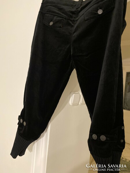 Hugo Boss velvet casual bermuda pants