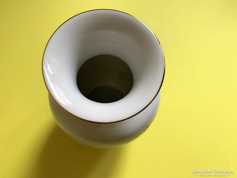 Erika's small vase from Hollóháza porcelain is perfect - 15 cm