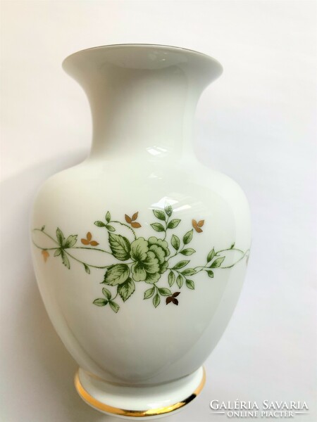 Erika's small vase from Hollóháza porcelain is perfect - 15 cm