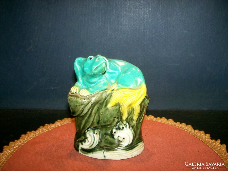 Ceramic figure 10 cm high