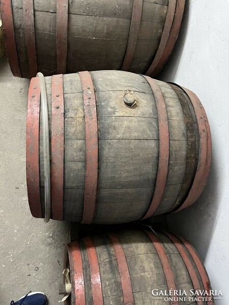 2 x 50 l, 1 x 150 l, 1 x 100 l wine barrel price together
