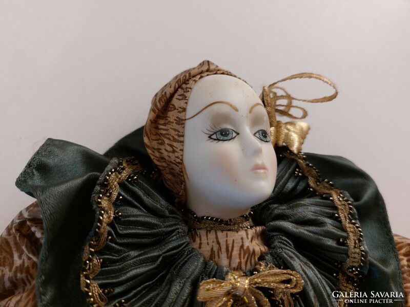 Velencei baba karneváli figura 36 cm