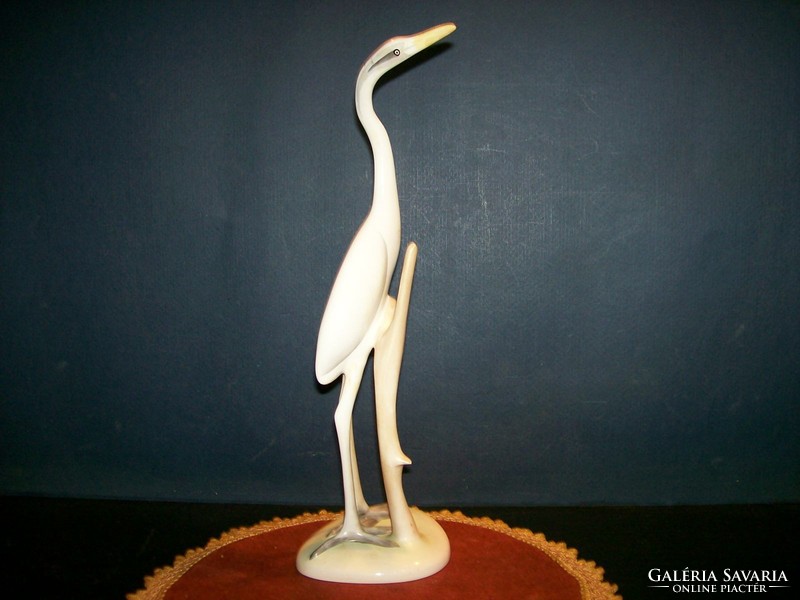 Aqvincumi heron figure 27 cm high.