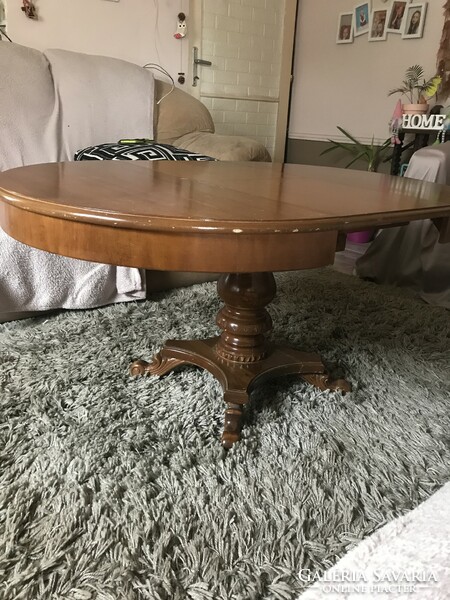 Dining table/dining table